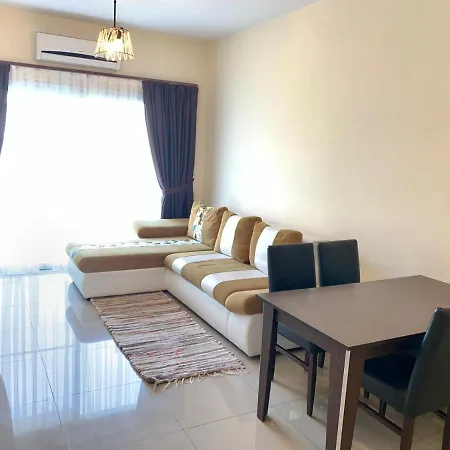 Amazing Two-bedroom In Lukomorye D1 With Private Garden Apartment