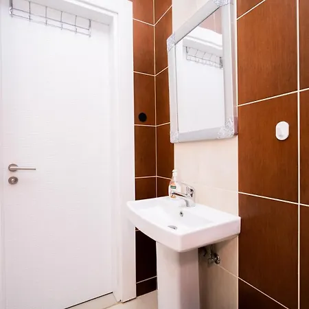 Amazing Two-bedroom In Lukomorye D1 With Private Garden Apartment *