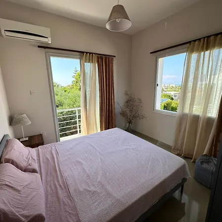 Amazing Two-bedroom In Lukomorye D5 With Scenic View アパート