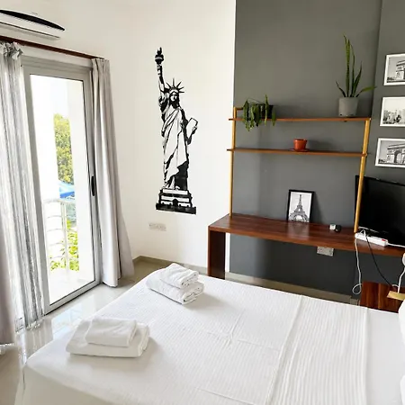Amazing Two-bedroom In Lukomorye D5 With Scenic View דירה