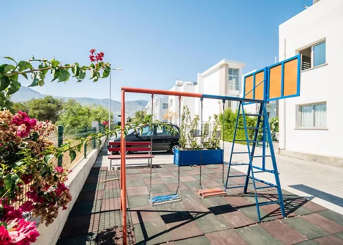 Amazing Two-bedroom In Lukomorye D5 With Scenic View *