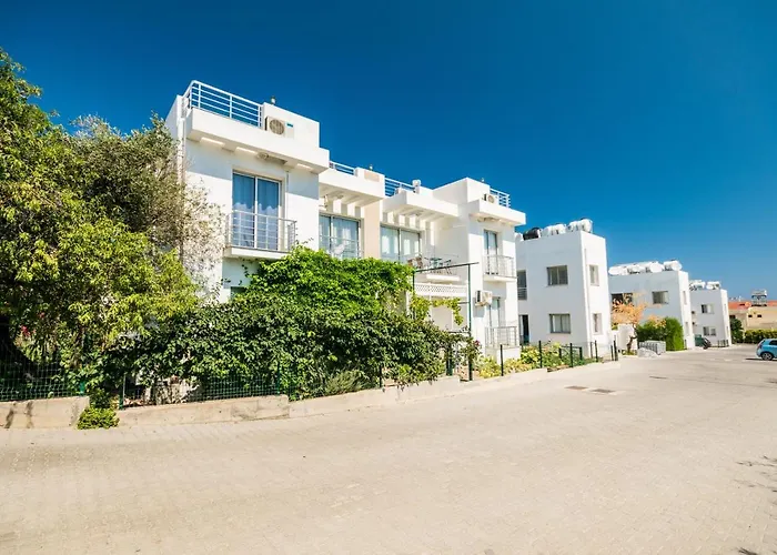 Amazing Two-bedroom In Lukomorye D5 With Scenic View